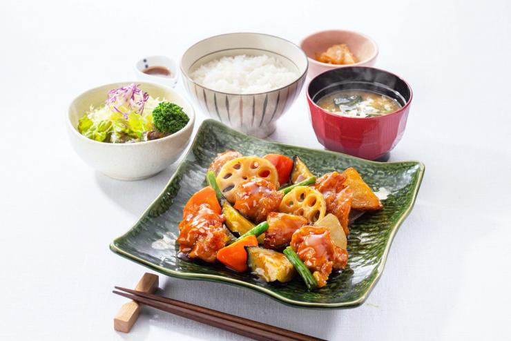 鶏と野菜の黒酢あん2026