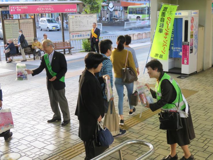 蕨駅前防犯のまちづくりキャンペーン風景6