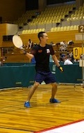 自らも世界クラブ選手権でプレーする疋野会長の写真