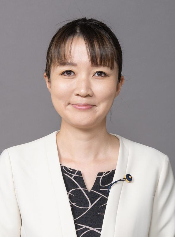 泉津井京子議員