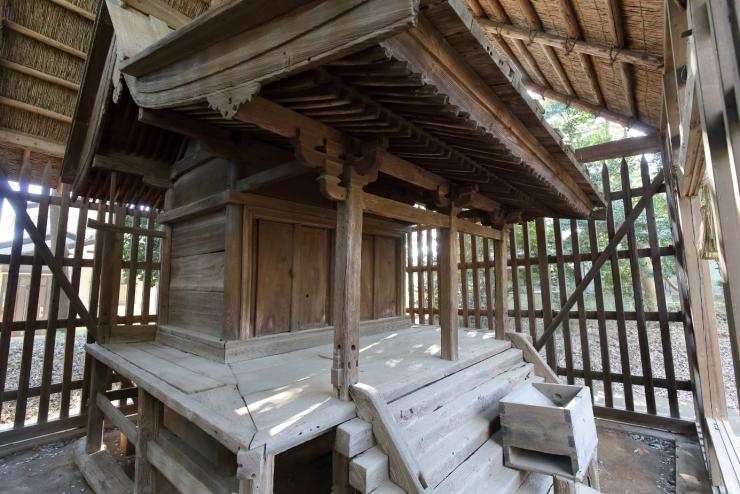 中山神社旧本殿（北西側から）