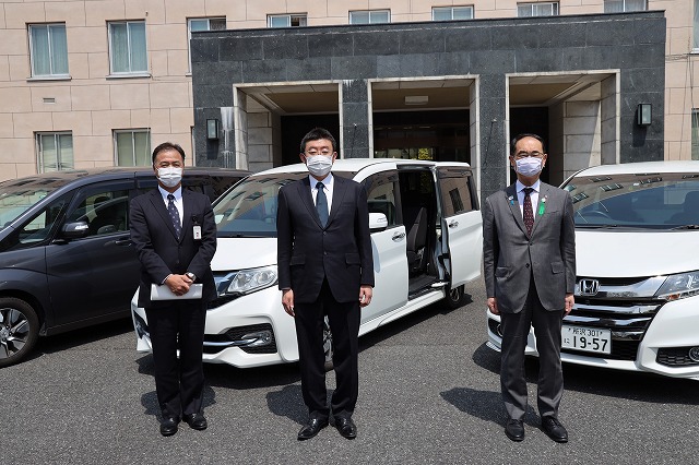 ホンダ車の貸与式の様子0417