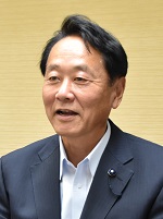 小島信昭議員