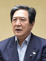 岡重夫議員