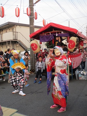 鹿手袋の祭ばやし_400