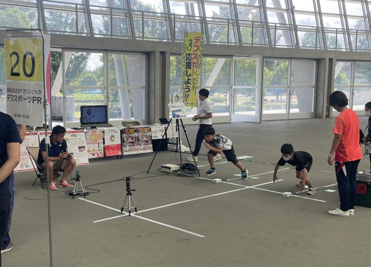 デフリンピックPRブースの様子