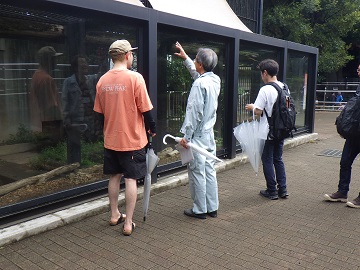 小動物園内