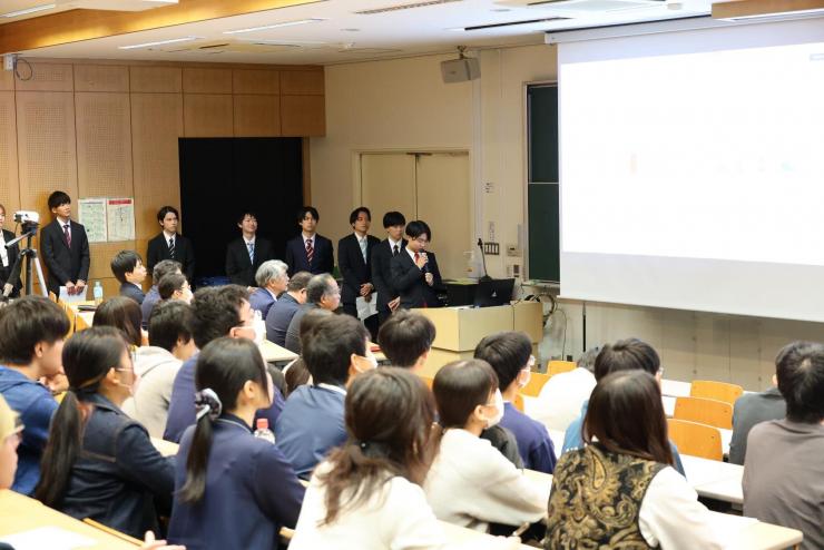 有賀ゼミ発表者写真