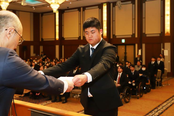 認定証交付プラチナエース