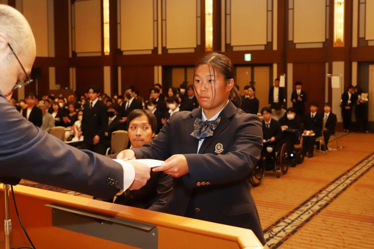 認定証交付プラチナアスリートホープ部門