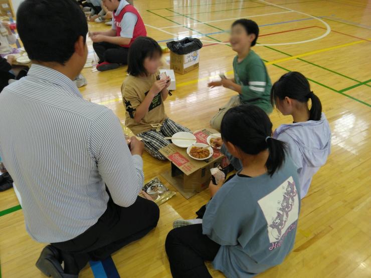 防災食の試食4