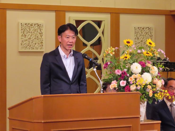 白土幸仁議長の写真