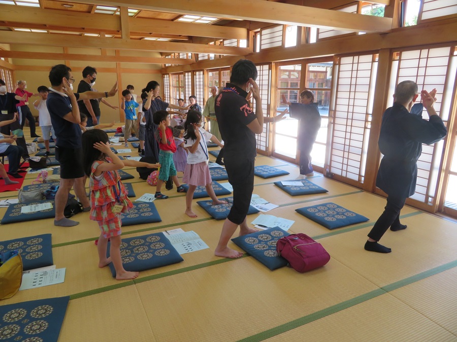 画像：郷土芸能体験教室