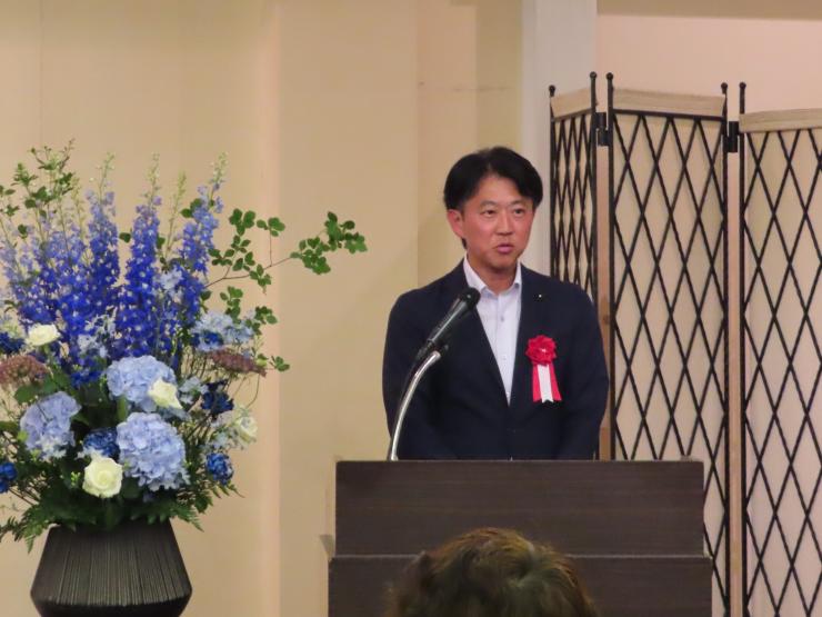 白土幸仁議長の写真