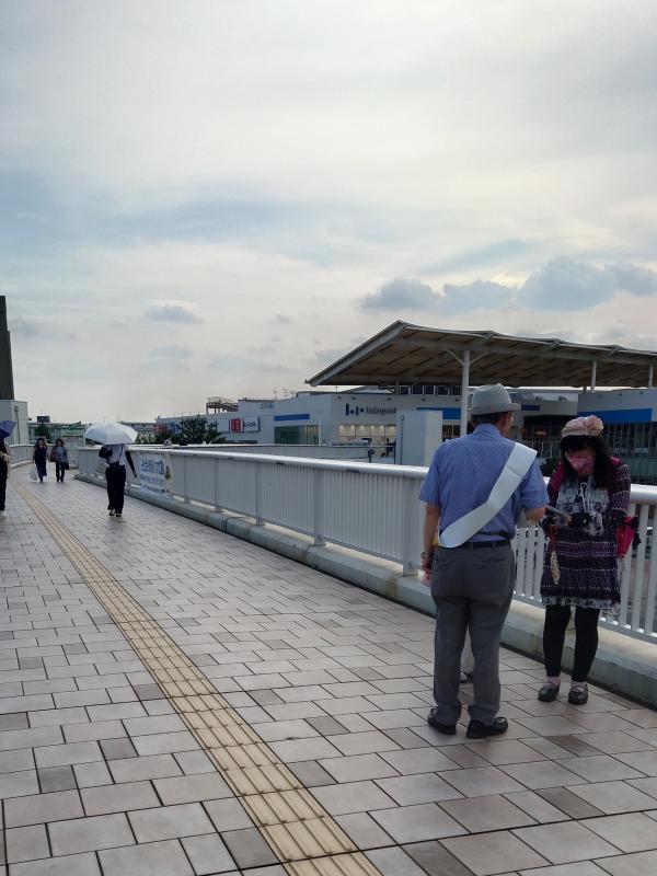 新三郷駅キャンペーン写真1