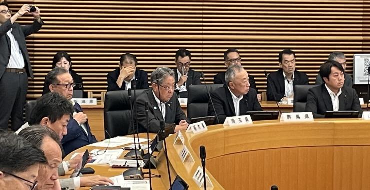 飯塚俊彦副議長