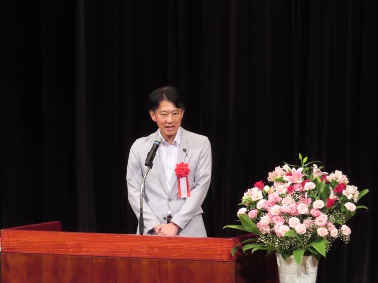 白土幸仁議長の写真