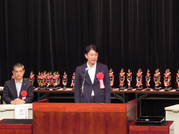 白土幸仁議長の写真