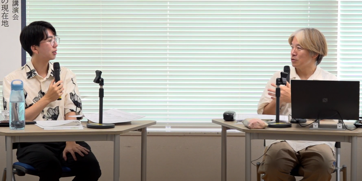 対談する清田隆之さんと松岡宗嗣さん