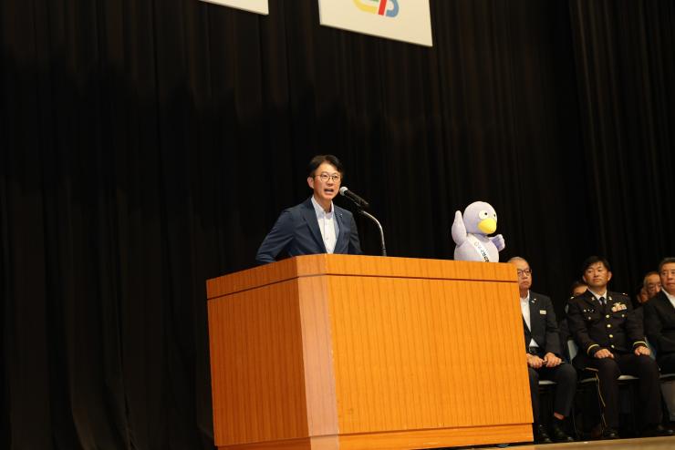 白土幸仁議長の写真