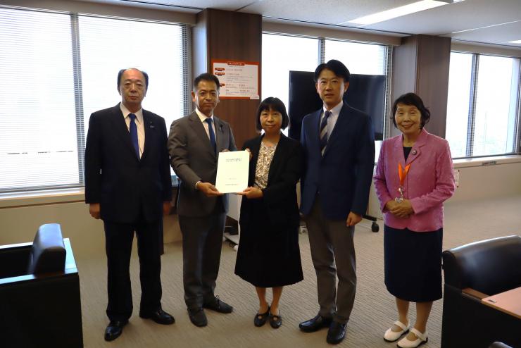 渡辺こども家庭庁長官への要望