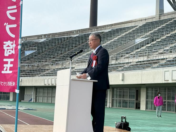 飯塚俊彦副議長