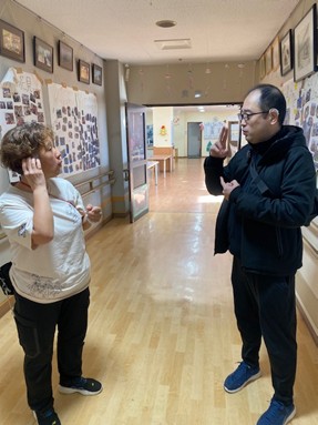 仕事をしている様子