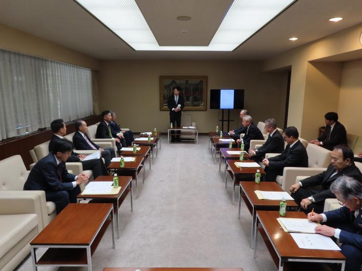 白土幸仁議長の写真