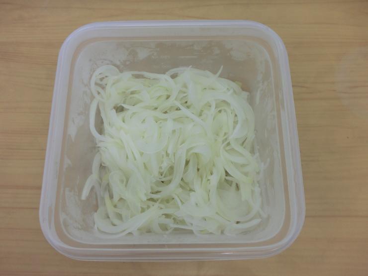 玉ねぎのオイルマリネ