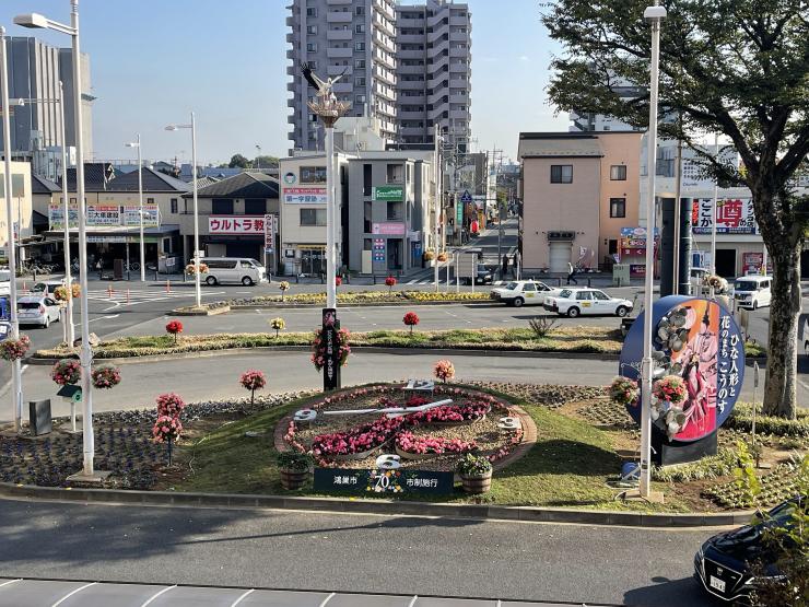 駅前の花装飾