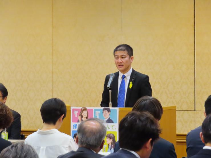 5月13日議長あいさつ写真