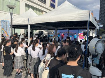 大会テーマソング披露の様子