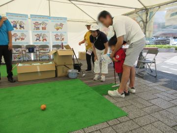 開催種目体験（マレットゴルフ）
